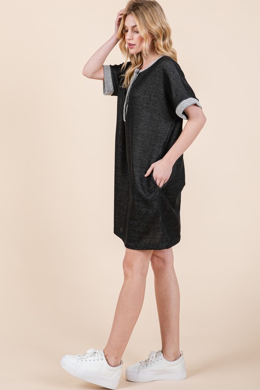 Casual Contrast Trim Henley Dress - Black