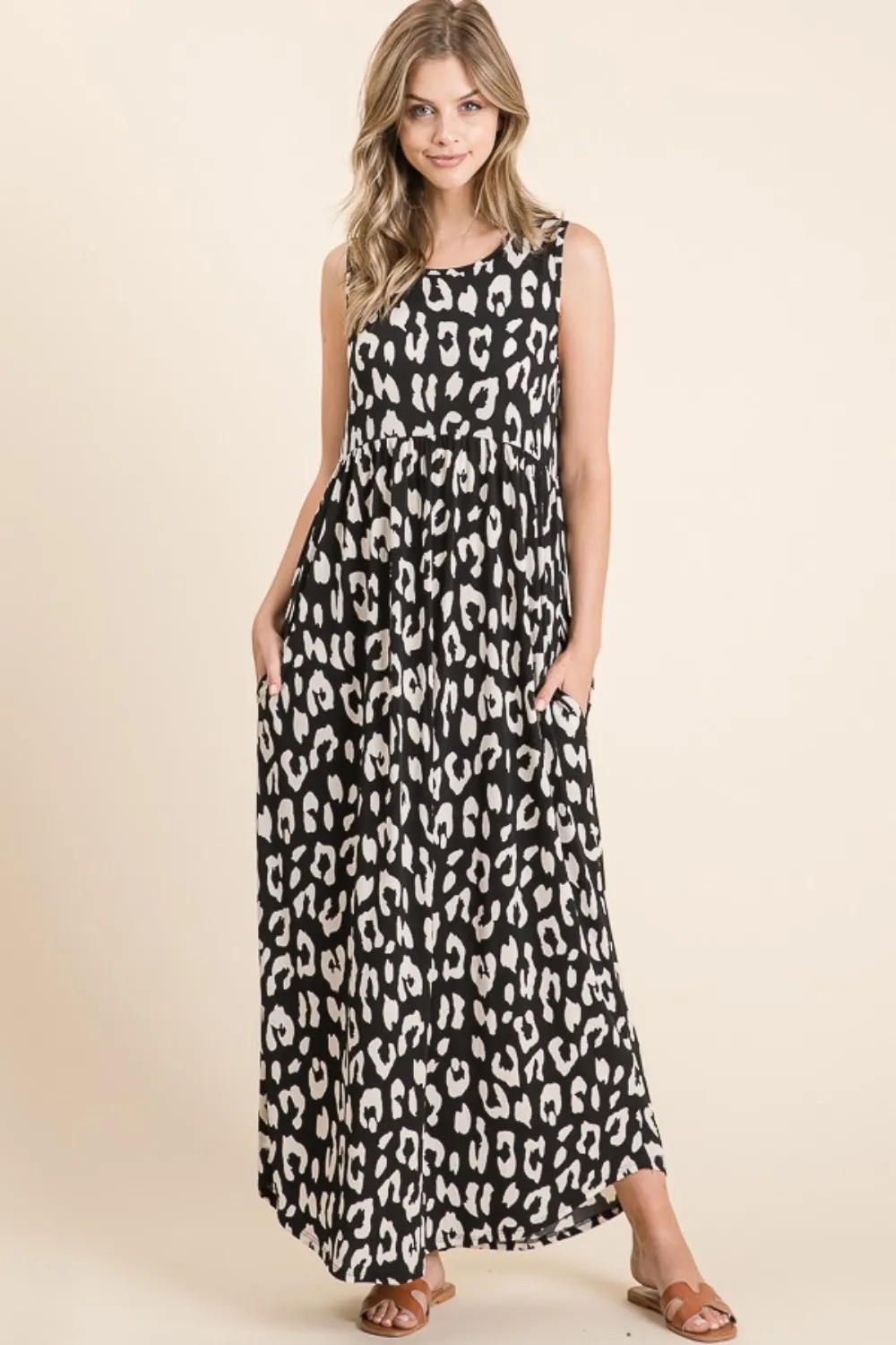 Leopard-Maxi-Dress-with-Pockets-Black-1
